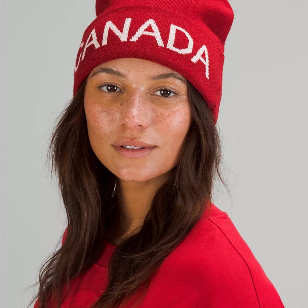 Team Canada Wool-Blend Reversible Beanie
COC Logo
